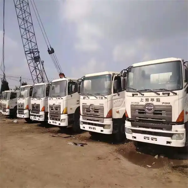 Kullanılan durumda çin Made Hino 700 beton harç kamyonu