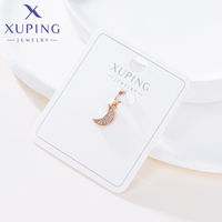 98127 XUPING Jewelry Factory, Fourniture en gros de pendentifs et breloques en forme de croissant de lune en CZ synthétique plaqué or anti-décoloration, Personnalisation et Vente en gros
