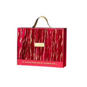 Scatola regalo <span class=keywords><strong>di</strong></span> natale magia diffondendo gioia per le vacanze con piccoli ornamenti e tesori festivi scatole regalo in pelle goffrata rossa - Product Image 4