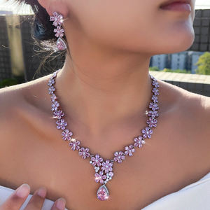 Parure de bijoux en plaqué rhodium avec zircons cubiques, motif fleur violette et goutte d'eau, collier et boucles d'oreilles pour <span class=keywords><strong>femme</strong></span>, idéale pour mariages et événements. - Product Image 2