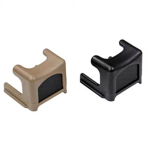 Offre Spéciale : Protection d'objectif pour équipement de plein air, Cache-objectif bicolore, Accessoire de protection en maille, Pivotants de sécurité en nylon et métal - Product Image 1