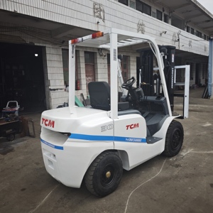 Used TCM 3-ton Diesel <b>Forklift</b> 90% NEW High Efficiency Gearbox Pump Motor Engine Bearing Made in Shanghai China with for Report - Product Image 5