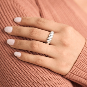S925 Sterling Silver James Avery Retro <strong>Gothic</strong> butterfly Crown Heart-shaped Stackable <strong>Ring</strong>, Suitable for Women's Bohemian Jewelry - Product Image 6