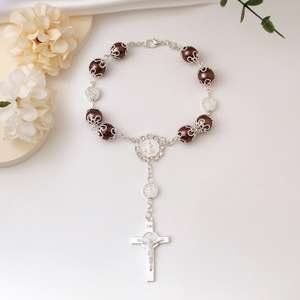 Pulsera al por mayor con dije <span class=keywords><strong>de</strong></span> cruz, cuentas <span class=keywords><strong>de</strong></span> perlas <span class=keywords><strong>de</strong></span> imitación religiosas, mini <span class=keywords><strong>rosario</strong></span> <span class=keywords><strong>de</strong></span> <span class=keywords><strong>dedo</strong></span> para recuerdos, regalo <span class=keywords><strong>de</strong></span> bautismo o iglesia - Product Image 4