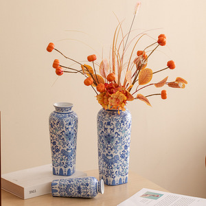Jarrón de Cerámica Azul y Blanco de Estilo Vintage con Acabado Premium para Sala de Estar, Mesa de Comedor, Exhibición de Flores Secas o Frescas - Product Image 2