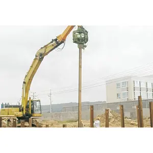 YZM75 vibro hammer in Sunward excavator with extend boom and arm driving 18m sheet pile