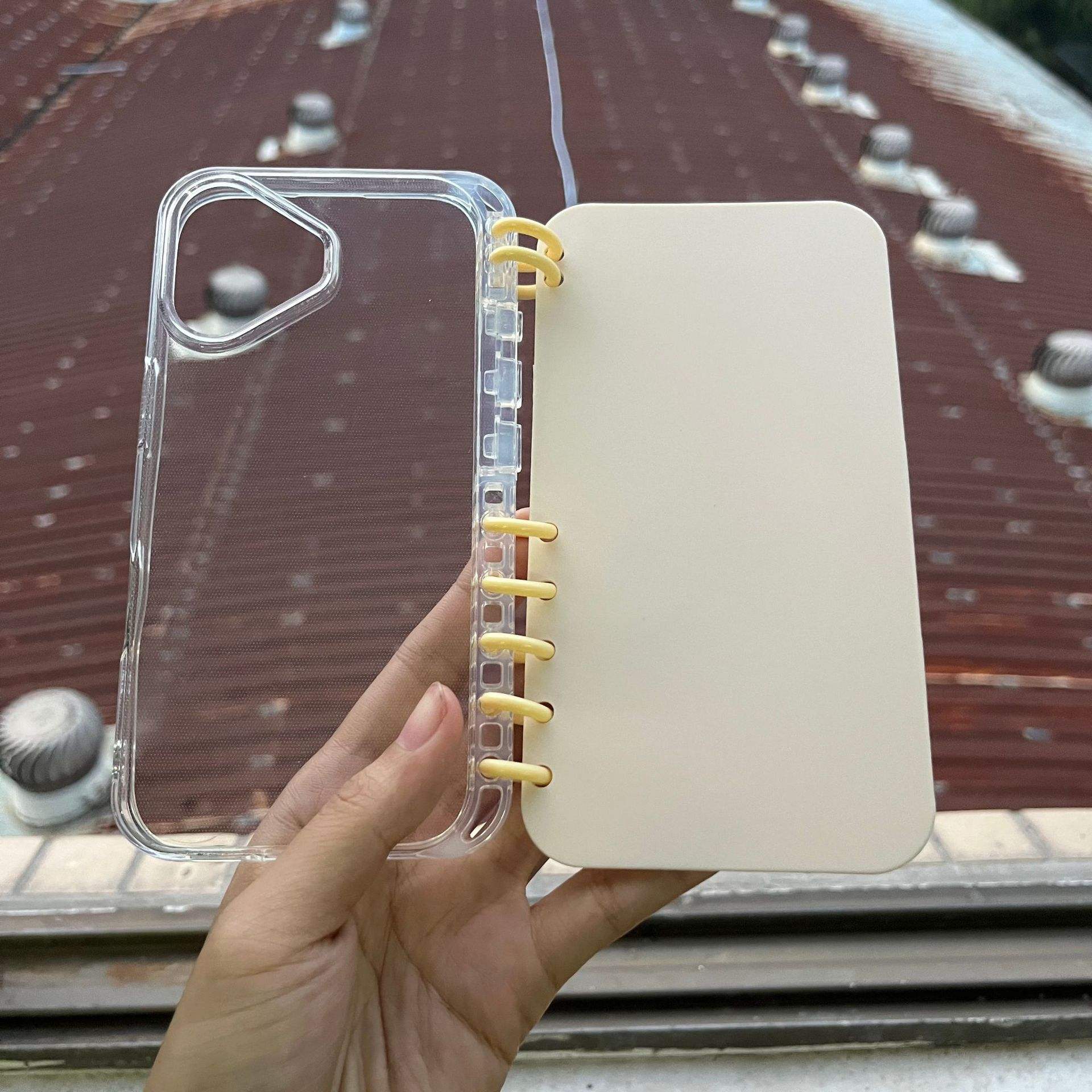 สีเหลือง