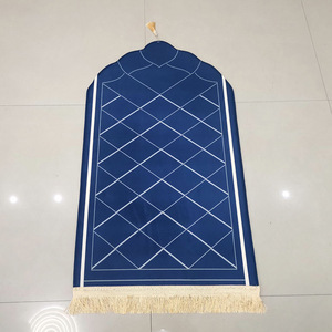 Tapis de prière imprimé épaissi de forme irrégulière avec bords à franges, tapis de prière avec coussinets supplémentaires <span class=keywords><strong>pour</strong></span> <span class=keywords><strong>les</strong></span> prières longues - Product Image 2