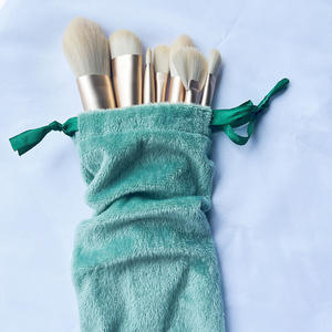 Vente chaude Logo personnalisé 10 pièces Pinceaux <span class=keywords><strong>de</strong></span> maquillage bleus Magnifiques cosmétiques <span class=keywords><strong>Pinceau</strong></span> <span class=keywords><strong>de</strong></span> maquillage pour le blush pour le visage - Product Image 6