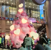 Riesige rosa LED-Herz-Weihnachtsbaum-Skulptur – Virale Instagrammable Einkaufszentrum-Dekoration