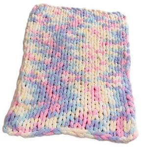 Chine Usine Approvisionnement Direct 100% Polyester Chenille Fantaisie Fil Doux Moelleux 2 cm Couverture À La Main Chunky Fil <span class=keywords><strong>250</strong></span> <span class=keywords><strong>g</strong></span> - Product Image 4