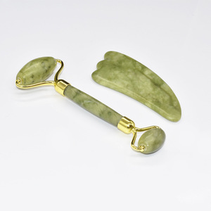 <span class=keywords><strong>Chine</strong></span> bon prix <span class=keywords><strong>jade</strong></span> rouleau facial ensemble deciniee et gua sha outils gros pour l'exportation - Product Image 3