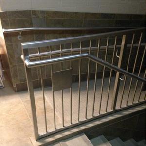 Barrière de sécurité en acier inoxydable sur mesure pour intérieur et extérieur avec une forte résistance à la corrosion - Product Image 6