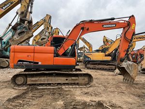 15 Ton Original Doosan DX150LC Used Large <b>Tracked</b> Excavator with Gearbox <b>Pump</b> Engine & Motor-Earth-moving Machine for Sale - Product Image 1