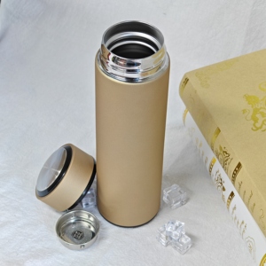 ชุดของขวัญธุรกิจ 4 in 1 สำหรับผู้บริหาร ประกอบด้วย กระบอกน้ำเก็บอุณหภูมิ ปากกา แฟลชไดรฟ์ และแบตสำรอง  ออกแบบหรูหรา ระดับไฮเอนด์  ปรับแต่งได้ตามความต้องการ - Product Image 3