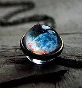 Collar Luminoso con Colgante de Luna y Estrellas, Diseño Novedoso 2019, Brilla en la Oscuridad, Estilo Universo - Product Image 4