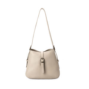 Sac à bandoulière en cuir véritable tendance, élégant sac à bandoulière beige pour femme, sac de maquillage cosmétique pour les trajets quotidiens pour les filles - Product Image 1