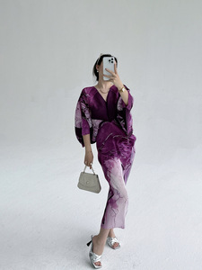 Nouvelle robe plissée florale Miyaki à col en V, robe longue ample de grande taille, plissée, queue de poisson, robe décontractée pour femmes - Product Image 5