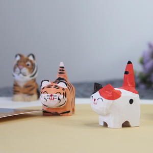 เครื่องประดับไม้รูปสัตว์น่ารัก <span class=keywords><strong>ลาย</strong></span>การ์ตูนเสือแกะสลักจาก<span class=keywords><strong>ไม้</strong></span> ของที่ระลึกสำหรับการเดินทาง - Product Image 3