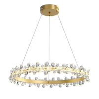 Grand lustre suspendu en cristal doré, design moderne simpliste, éclairage d'intérieur, luminaire décoratif de plafond, idéal pour un salon, un mariage ou un autre produit
