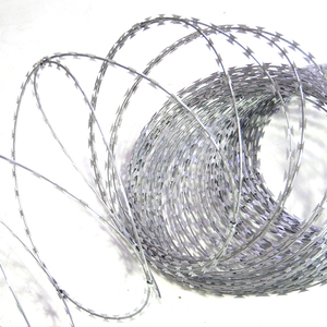 <span class=keywords><strong>Fil</strong></span> <span class=keywords><strong>de</strong></span> <span class=keywords><strong>fer</strong></span> barbelé durable galvanisé à chaud, simple brin, en spirale concertina, par mètre, pour clôture <span class=keywords><strong>de</strong></span> sécurité périmétrique - Product Image 5