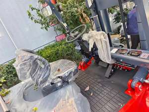 Carretilla elevadora diésel de 5 toneladas con 5 toneladas de tóner con palanca de cambios lateral Carretilla elevadora diésel Venta de 14 toneladas Almacén de Dubái Carretilla elevadora de carga Elevador 10 toneladas - Product Image 6