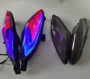 Accesorios de motocicleta, piezas de scooter, Protector de luz LED trasera, cubierta de humo, lente transparente para Yamaha <span class=keywords><strong>XMax</strong></span> 300 250 2018 <span class=keywords><strong>2022</strong></span> - Product Image 4