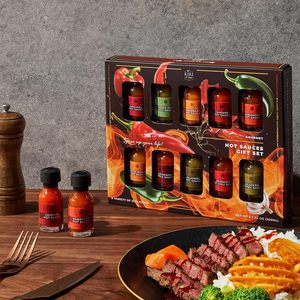 ชุดของขวัญซอสพริกเผ็ดระดับพรีเมียม รสชาติระดับกูร์เมต์ ฮาบาเนโร สกอตช์บอนเน็ต ฮาลาปิโน ซีริราชา ลุยเซียนา เคย์เอ็นเน่ พริกแดง พริกเขียว - Product Image 3
