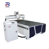 Machine de fraisage CNC pour le travail du bois 1325 avec système de contrôle DSP, gravure et découpe 3D haute précision pour bois massif, pompes et boîtes de vitesses