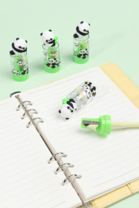 KUKI Offre Spéciale de vente sur le marché africain <span class=keywords><strong>Taille</strong></span>-<span class=keywords><strong>crayon</strong></span> mignon en forme de <span class=keywords><strong>panda</strong></span> pour enfants - Product Image 2