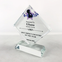 Trophée en cristal vierge de haute qualité Honor Wholesale, personnalisé avec logo 3D gravé au laser, style croix, pour décorations de fêtes, mariages et cadeaux