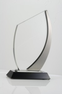 รางวัลคริสตัลดีไซน์ใหม่พร้อมโล่สแตนเลส ปรับแต่งป้ายรางวัลได้ พร้อมกล่องของขวัญ - Product Image 3