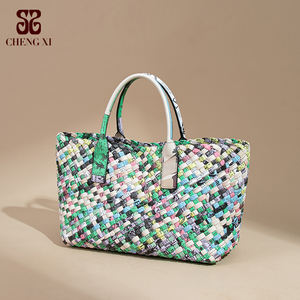 2025 nouveau été tissé à la main sac pour <span class=keywords><strong>femmes</strong></span> Niche Design couleur tissé sac fourre-tout mode polyvalent <span class=keywords><strong>affiche</strong></span> dame sac à main - Product Image 5