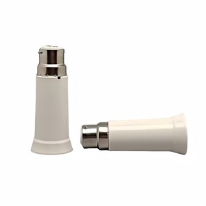 <span class=keywords><strong>Adaptateur</strong></span> de douille d'extension en plastique CE 95mm B22 vers <span class=keywords><strong>E27</strong></span> 250V 6A pour la rénovation d'éclairage - Vente en gros - Product Image 3