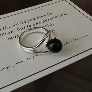 S925 Sterling Silver Style De Base Personnalité Anneau Version Coréenne Niche Conception Incrusté Noir Agate Perle En Gros De Mode Anneaux - Product Image 3