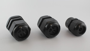 Prensaestopas de nailon impermeables aprobadas por la <span class=keywords><strong>CE</strong></span> M12 M16 M20 M25 M32 M40 M50 M63 multiagujeros con junta tórica y tuerca de bloqueo - Product Image 3