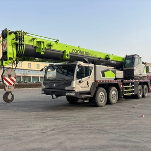 Grúa sobre camión usada Zoomlion de 70 toneladas con motor para aplicaciones de construcción - Product Image 6