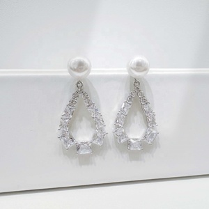 Pendientes de Plata de Ley 925 Personalizados, Elegantes, de Verano, para Maestras, con Circonita, Diseño de Gota de Agua, para Mujer, Venta al Por Mayor - Product Image 3