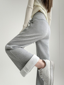 <span class=keywords><strong>Pantaloni</strong></span> <span class=keywords><strong>sportivi</strong></span> americani Casual da <span class=keywords><strong>donna</strong></span> autunno inverno nuovi <span class=keywords><strong>pantaloni</strong></span> della tuta larghi dritti a gamba larga a metà pigra foderata in pile - Product Image 5