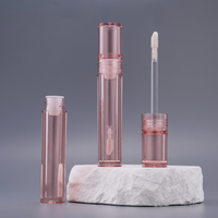 Emballage de rouge à lèvres liquide en plastique 5,2 ml, tube de gloss à lèvres transparent personnalisé avec logo, couvercle translucide rose pastel clair
