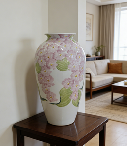 Vase à fleurs violet et blanc de style rustique, un motif d'accentuation charmant pour la décoration de style ferme. - Product Image 5