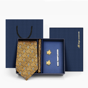 Lụa Paisley dệt màu đen và vàng <span class=keywords><strong>Tie</strong></span> <span class=keywords><strong>Set</strong></span> người đàn ông quan hệ cổ và túi hình vuông thiết lập với hộp - Product Image 1