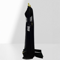 Robe de soirée en mousseline de soie coupe trapèze à manches courtes, ornée d'un foulard et d'une surjupe perlée de cristaux, pour occasions formelles et fêtes