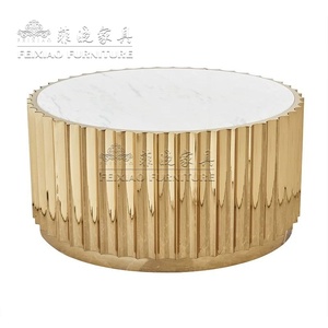 <span class=keywords><strong>Set</strong></span> moderno di <span class=keywords><strong>tavolini</strong></span> rotondi in acciaio inossidabile color <span class=keywords><strong>oro</strong></span> per sala da pranzo - Product Image 3