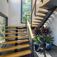 Conception personnalisée Escaliers en acier en spirale durables pour l'intérieur Escalier intérieur en bois Appartements Chambres à coucher Hôtels Sous-sols
