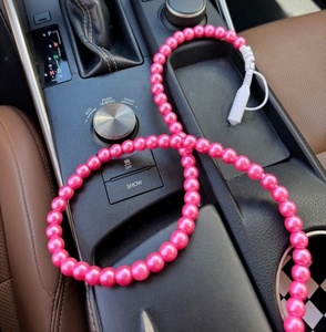 Cable de cargador de cuentas rosa y blanco de lujo para teléfono Tipo-C Idea de regalo USB para uso en computadora - Product Image 4