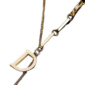 Nuevo y Delicado Collar con Colgante Doble de Acero Inoxidable con Letra Inicial A-Z para Hombre y Mujer, Chapado en Oro de 18K - Product Image 1