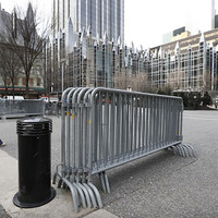 Barrière de haute sécurité YC barricade temporaire en métal durable barrières temporaires de contrôle des foules clôture soudée temporaire à bas prix