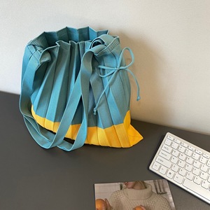 2026年畅销新款韩国百褶拼色单肩手提包撞色针织抽绳大容量 - Product Image 4