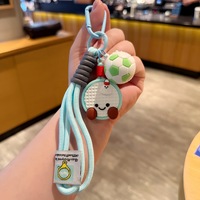 Porte-clés esthétique en forme de ballon de football ou de raquette de badminton, avec cordon tressé, accessoire sportif tendance pour sacs à dos